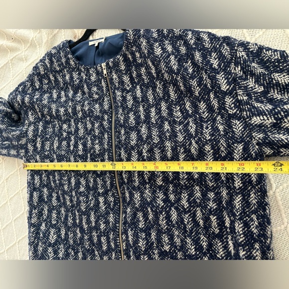 Tularosa Women’s Shiloh Coat. Navy/white size Medium. - Picture 6 of 10